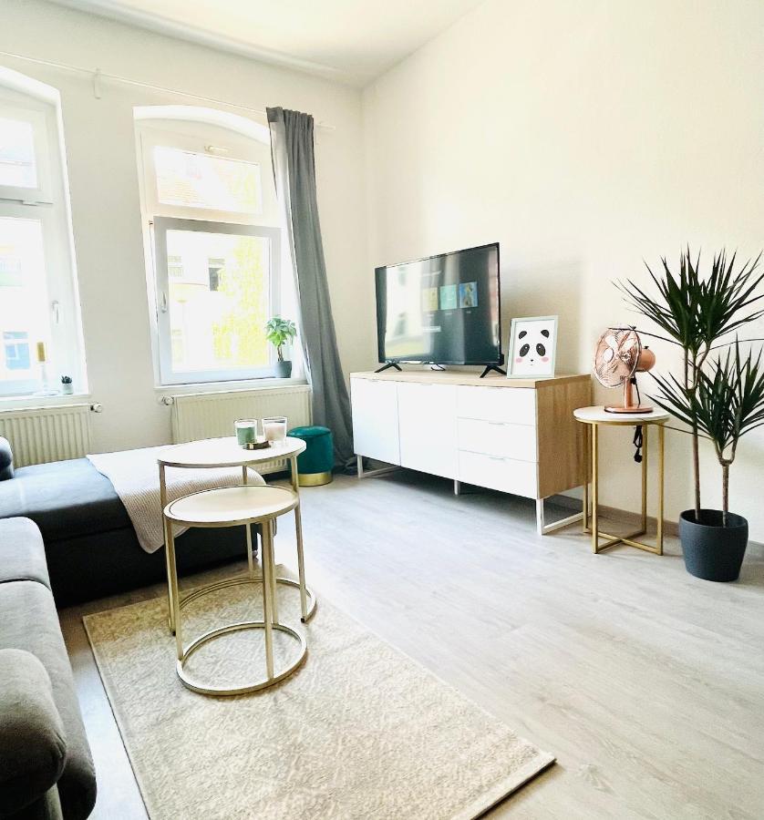 Renoviertes Apartment In Zentraler Lage - Wlan, Smart-Tv, Kueche, Balkon Und Queensize-Bett Fuer 4 Gaeste 에르푸르트 외부 사진